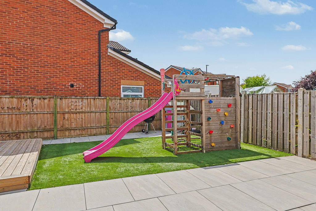Bank Wood Close Newbold